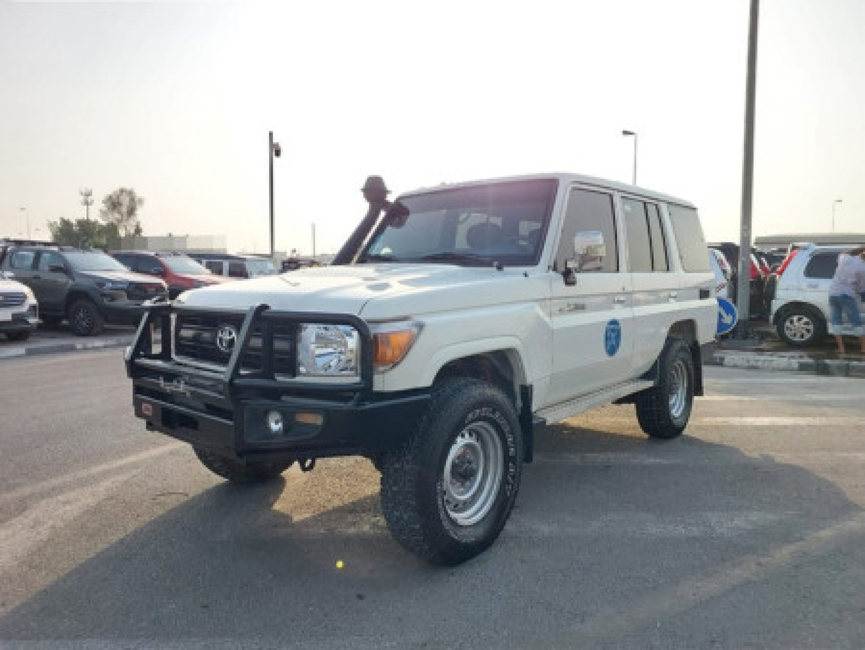 TOYOTA Land Cruiser
