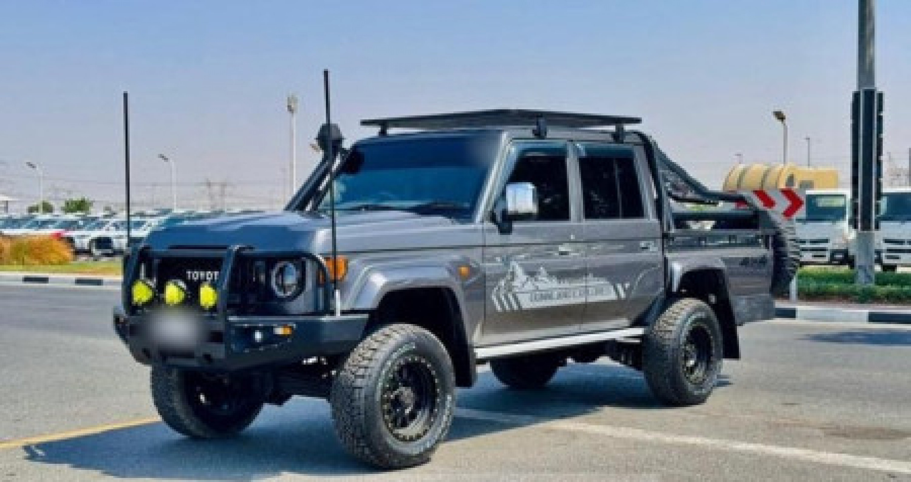 TOYOTA Land Cruiser