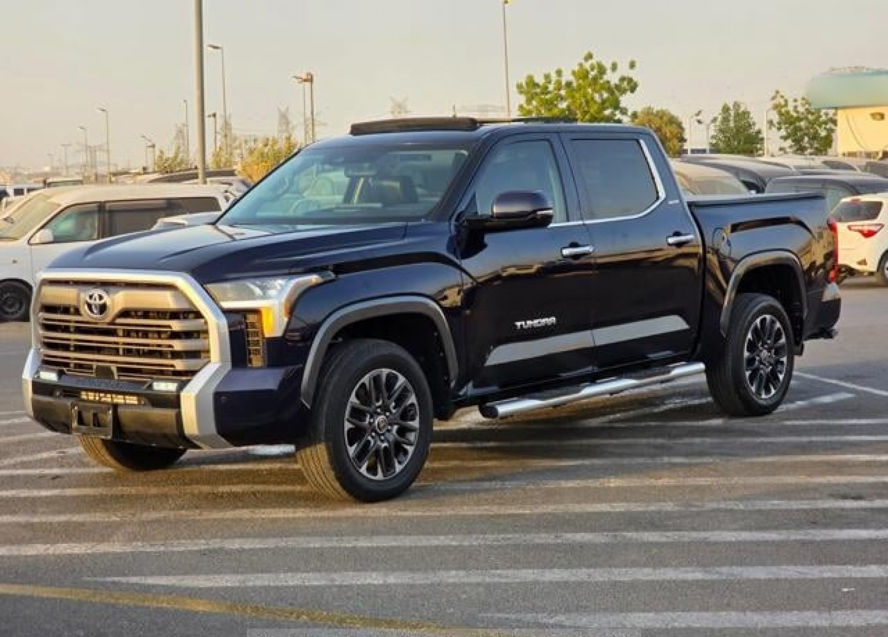 TOYOTA TUNDRA