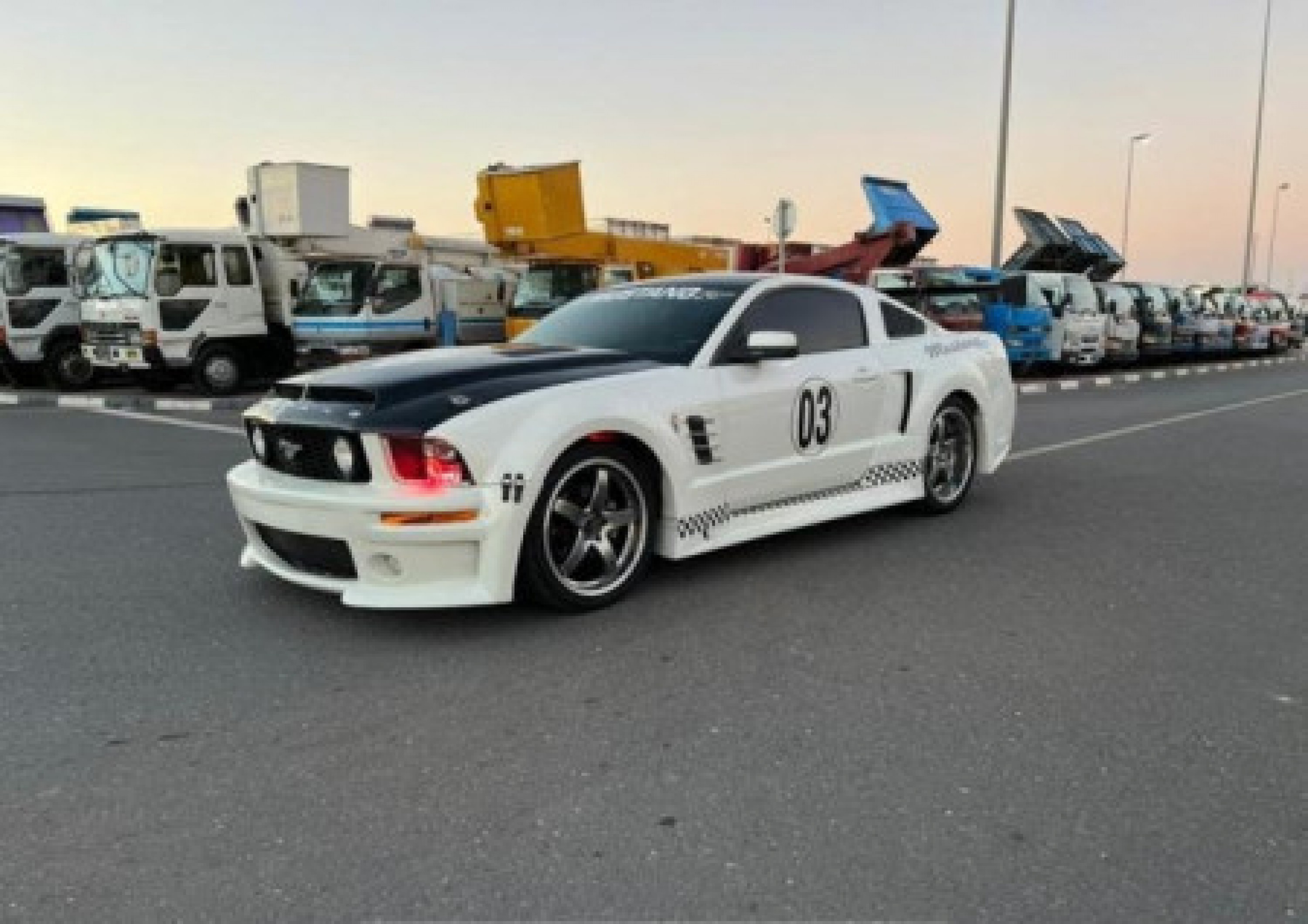 FORD MUSTANG