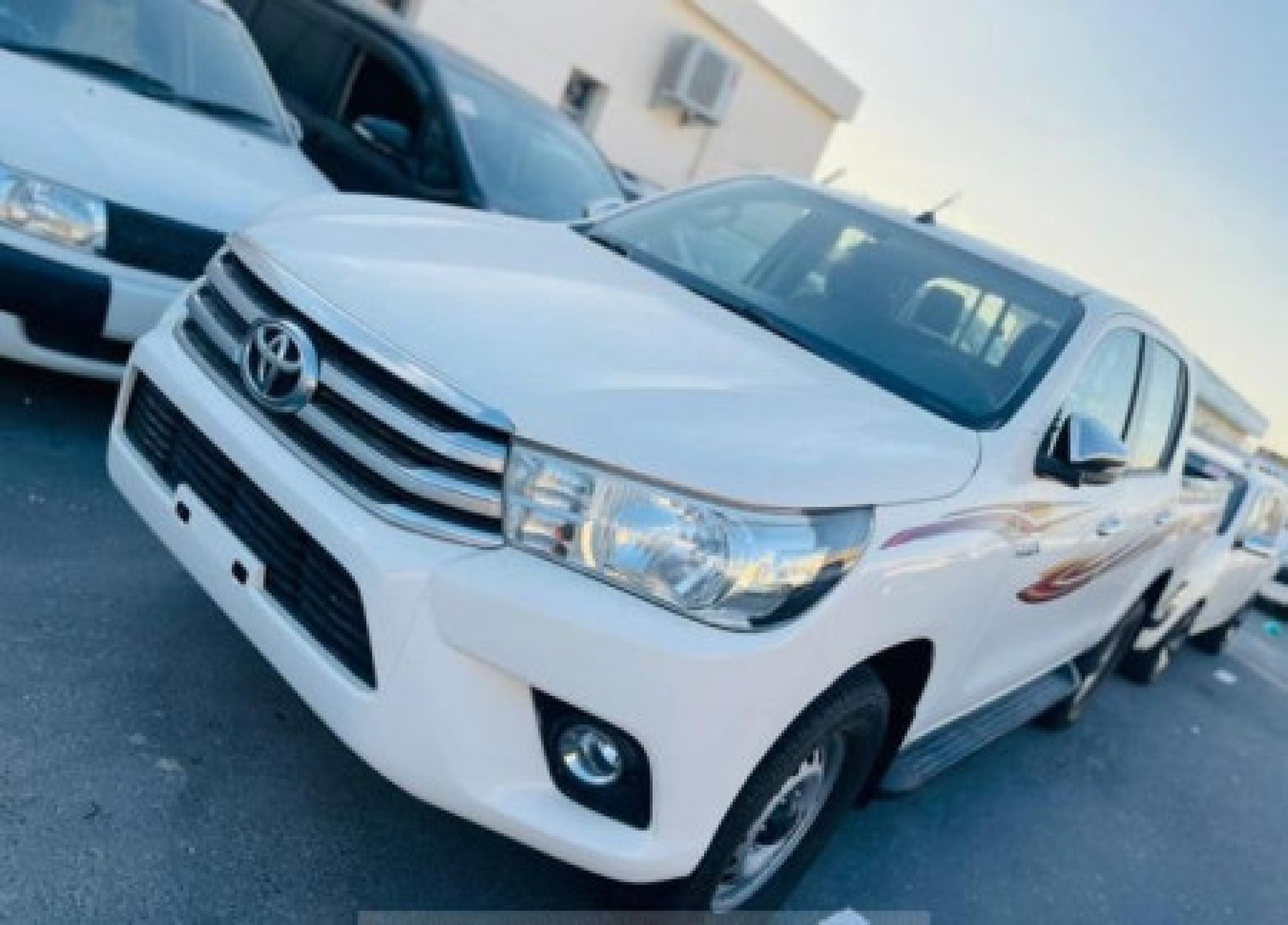 TOYOTA Hilux