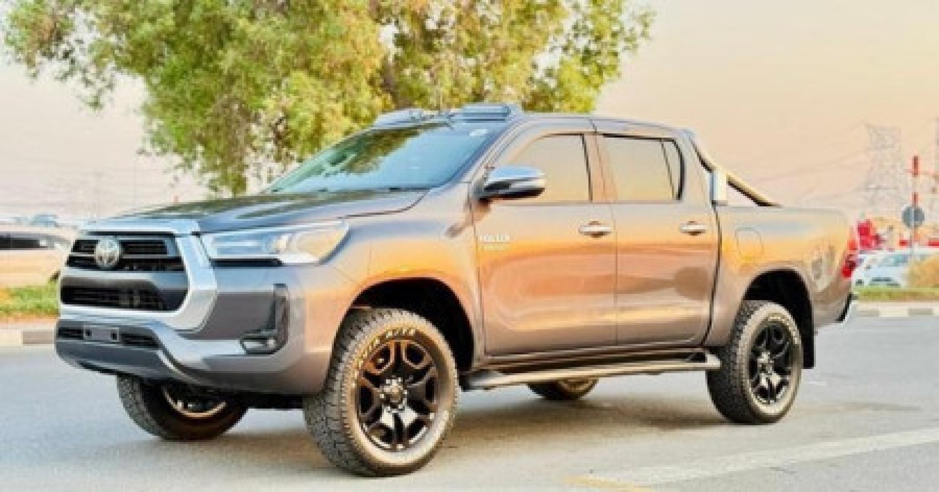 TOYOTA Hilux