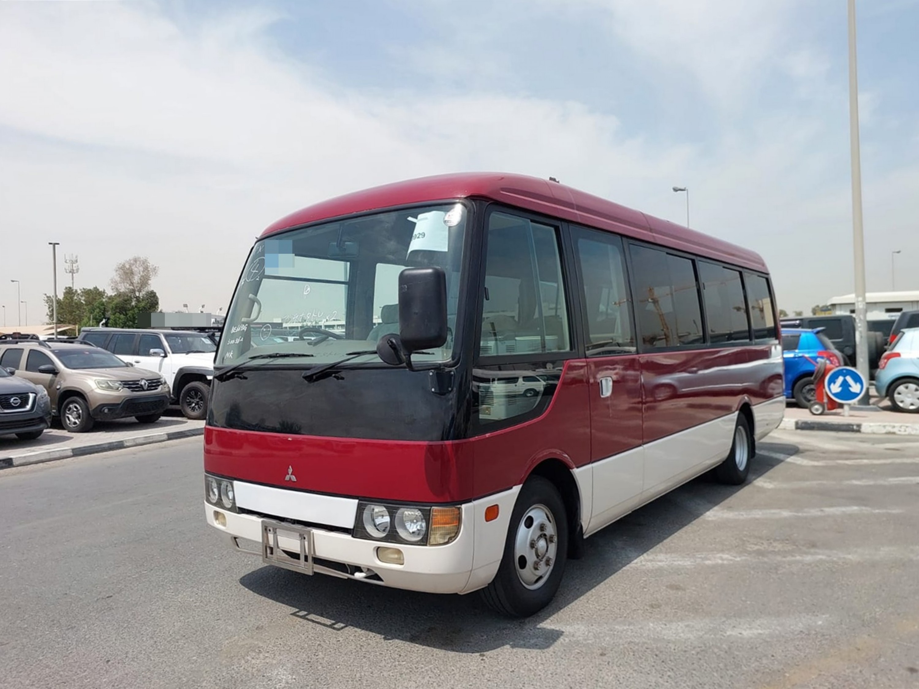 MITSUBISHI Rosa