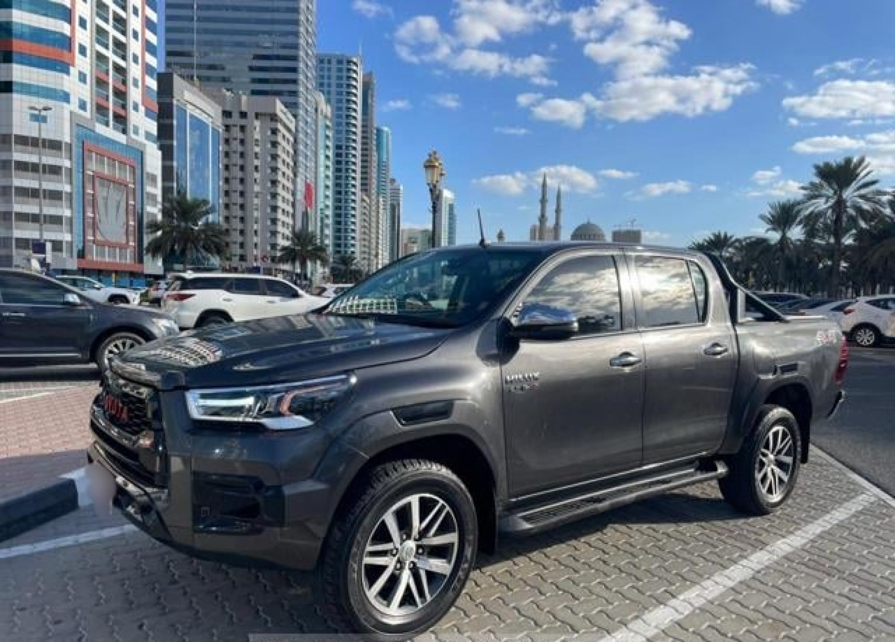 TOYOTA Hilux