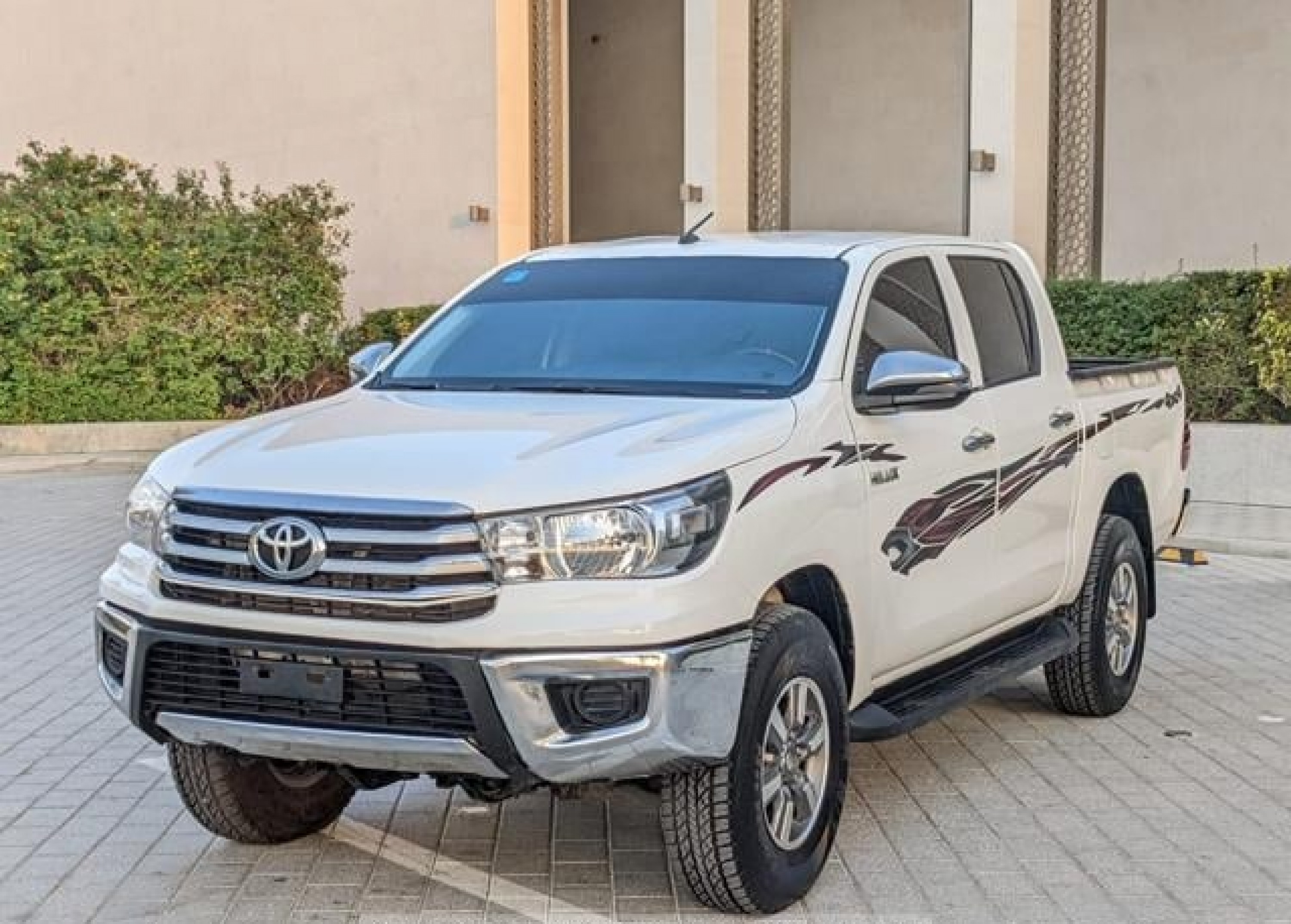TOYOTA Hilux