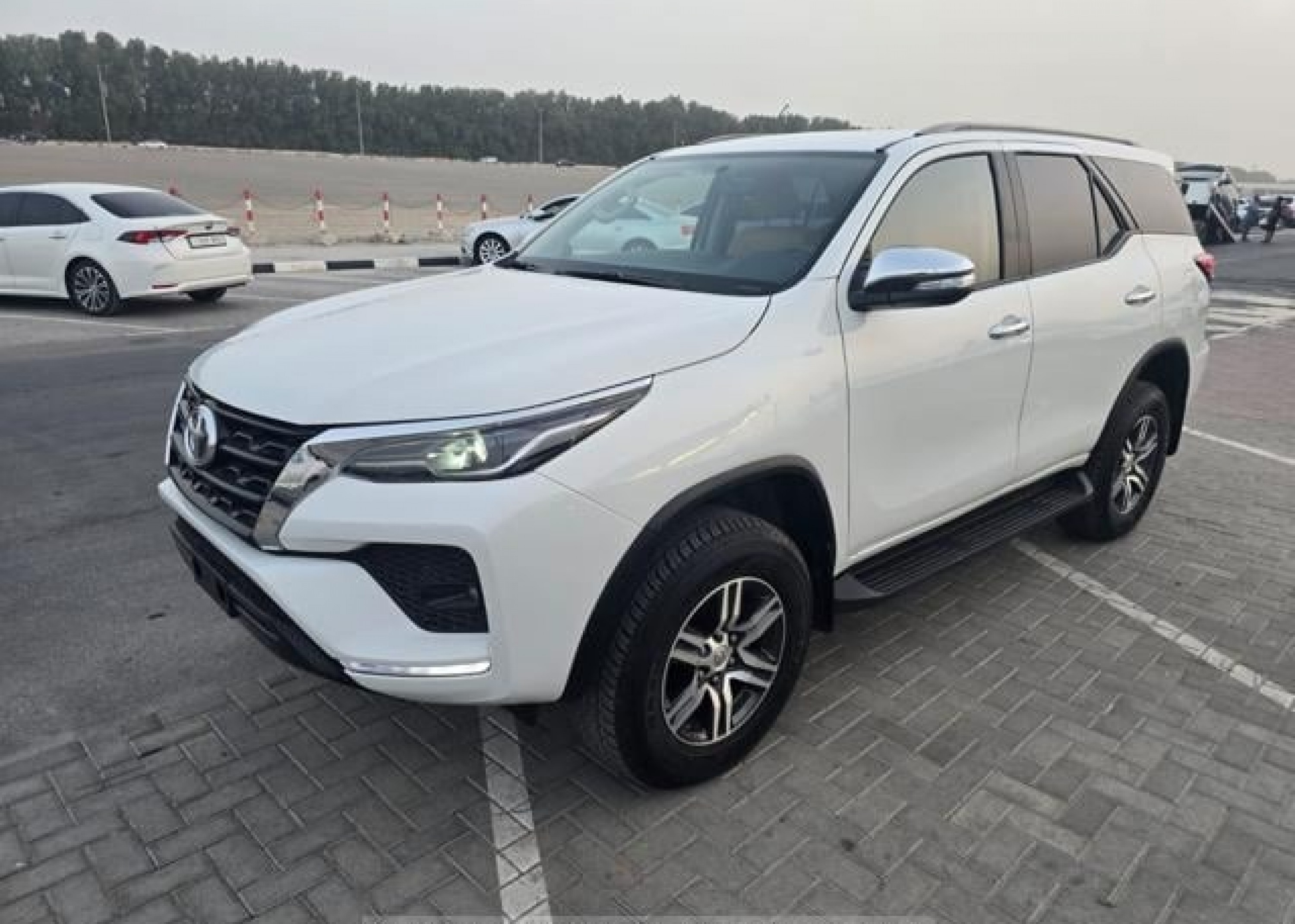 TOYOTA Fortuner
