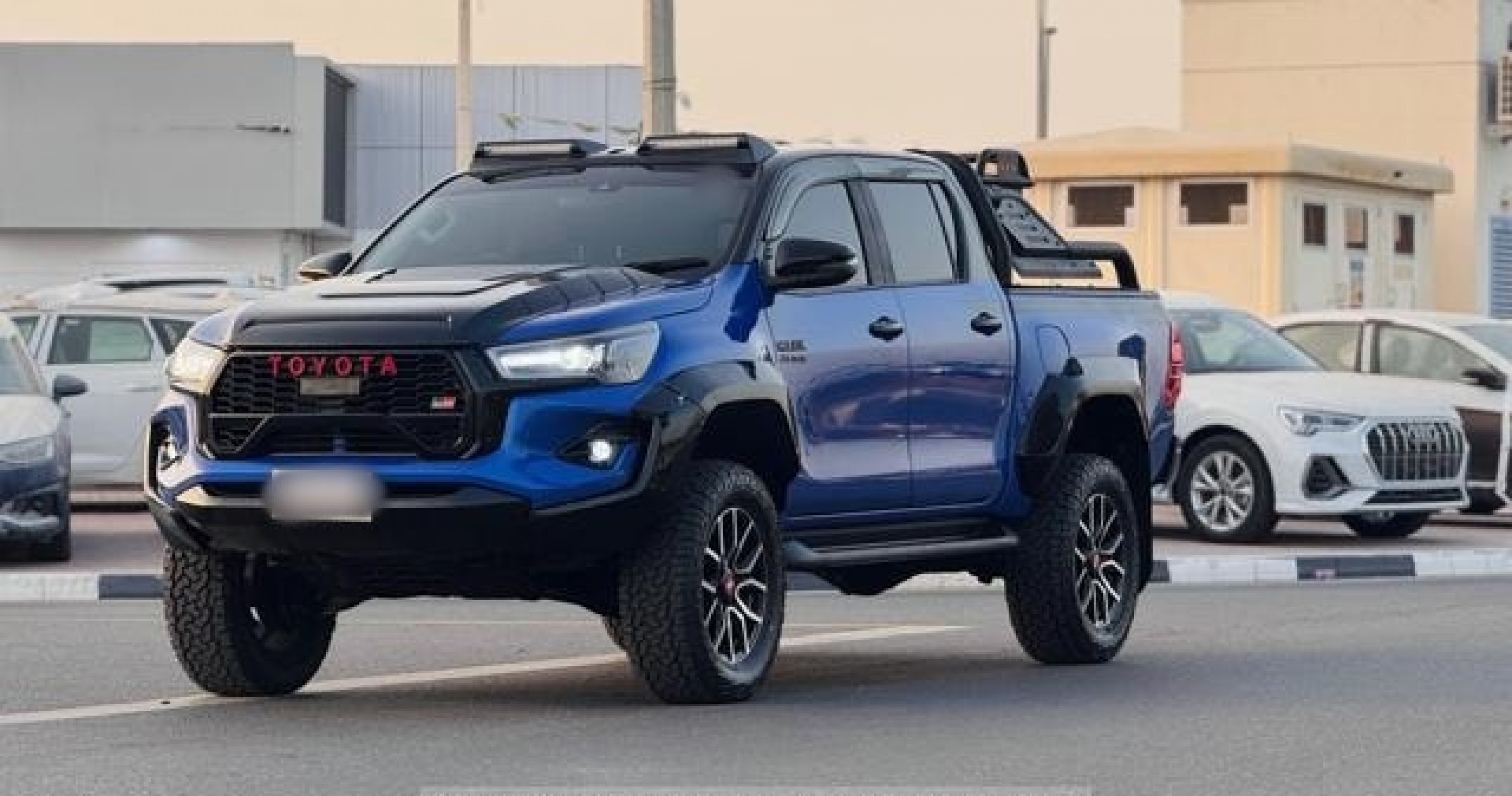 TOYOTA Hilux