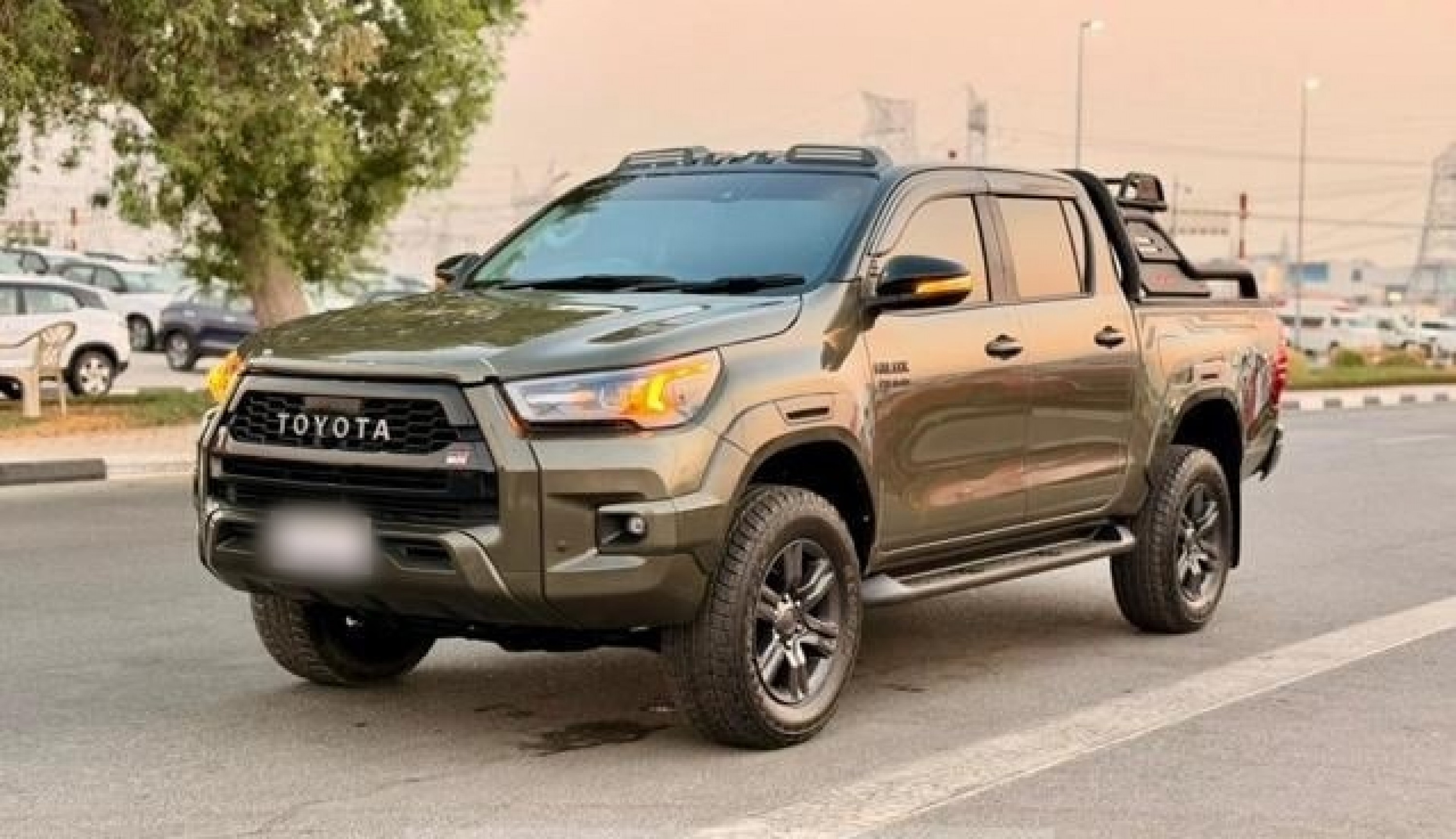 TOYOTA Hilux