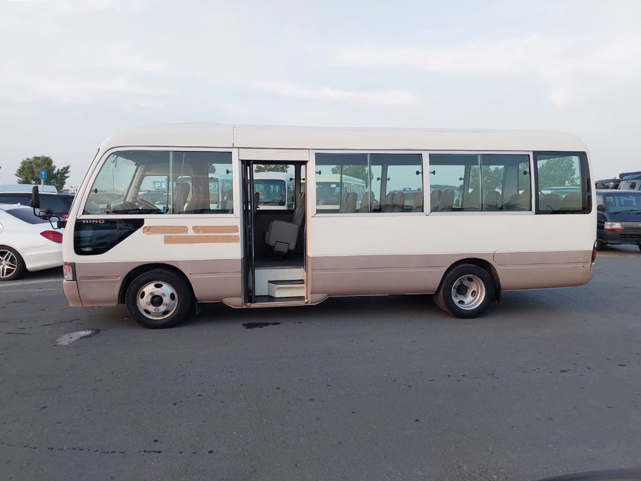 1666  HINO LIESSE II BUS 2WD OTHER 4.0 M/T  OTHER